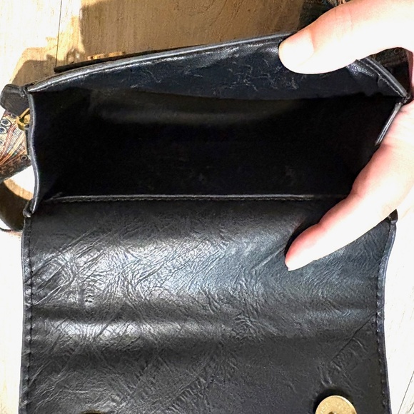 Leather Crossbody Purse with Boho Strap - Picture 5 of 7